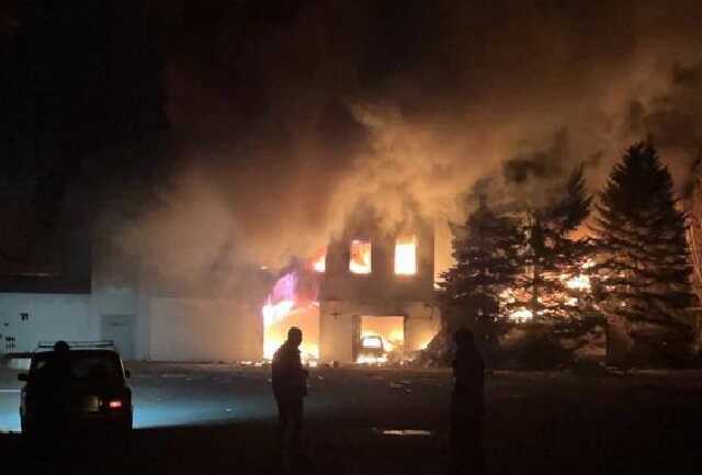 Последствия вражеских ракетных ударов по Запорожью