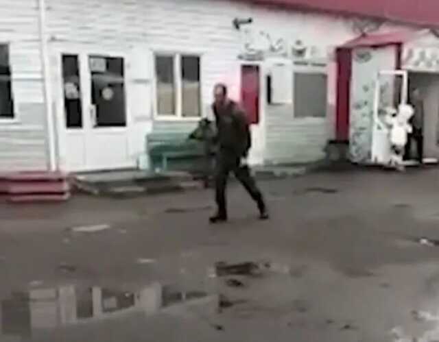 У Росії п’яні "мобіки" влаштували масове побоїще на ринку