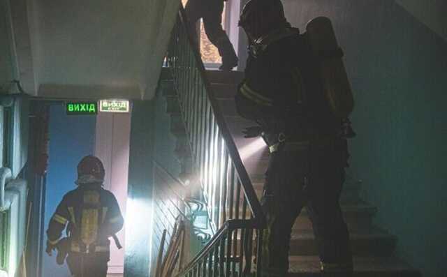 У Києві сталась пожежа в одній зі шкіл на Печерську