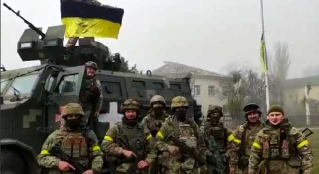 Воїни ЗСУ підняли український прапор у Снігурівці