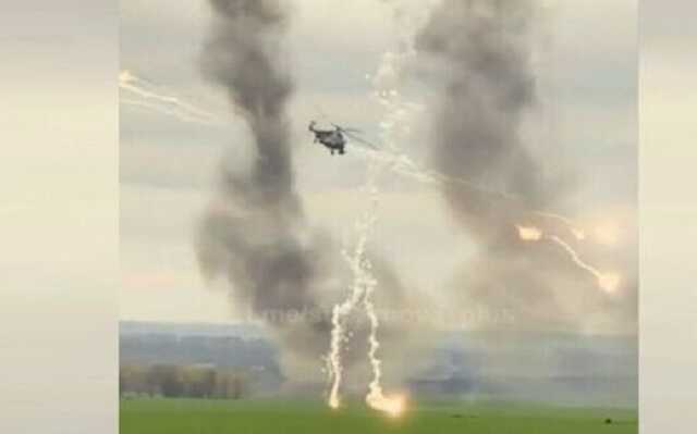 Пара українських вертольотів атакує позиції окупантів