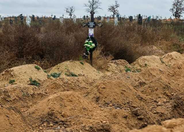 ЗМІ показали сліди ймовірних масових поховань у звільненому Херсоні