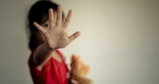 В Киеве пьяный мужчина изнасиловал 8-летнюю падчерицу: его уже задержали