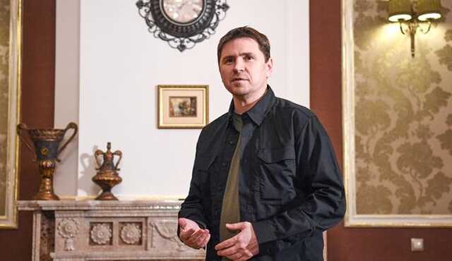 Лавров цинічно звинуватив Україну у “затягуванні війни”. У Зеленського вже відповіли