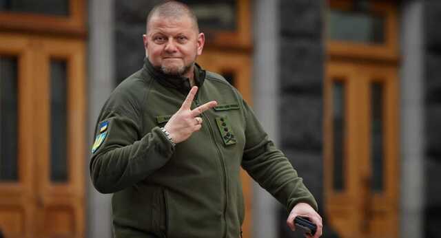 У звільненому Херсоні з’явилися графіті з "отаманом" Залужним