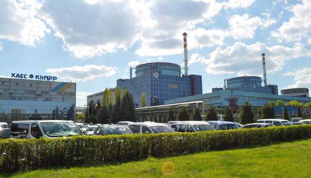 Два реактора Хмельницкой АЭС были остановлены из-за ракетных ударов, - МАГАТЭ