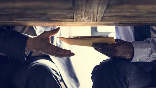 В Тернополі чиновника офісу водних ресурсів визнали винним у конфлікті інтересів