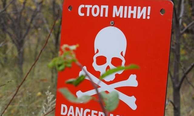 Під Бериславом на міні підірвався автомобіль: є загиблі та поранені