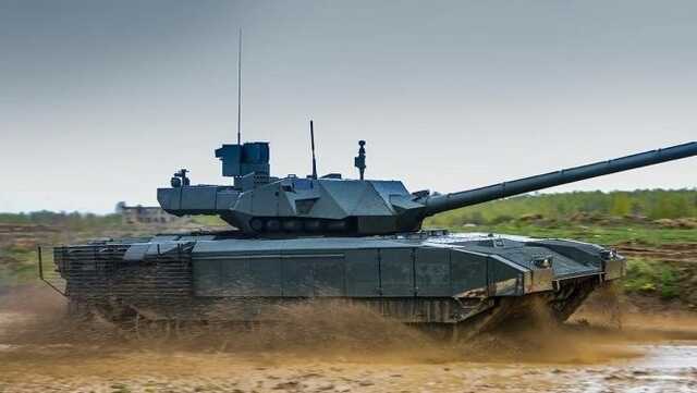 Новый российский танк Т-14 "Армата" замечен на полигоне под Казанью