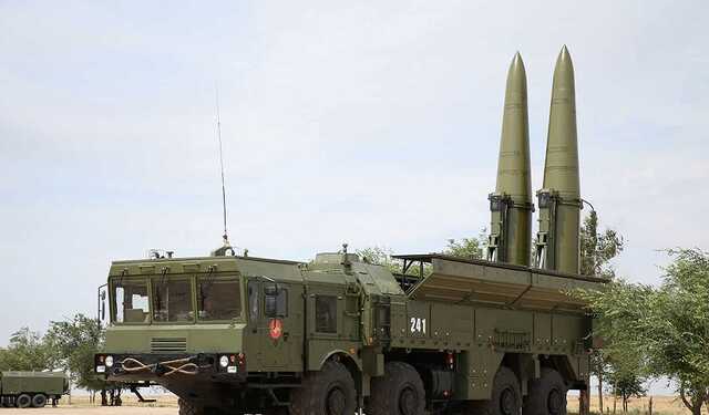 Росія розмістила в Білорусі ракетні комплекси "Іскандер" та С-400 – Повітряні сили