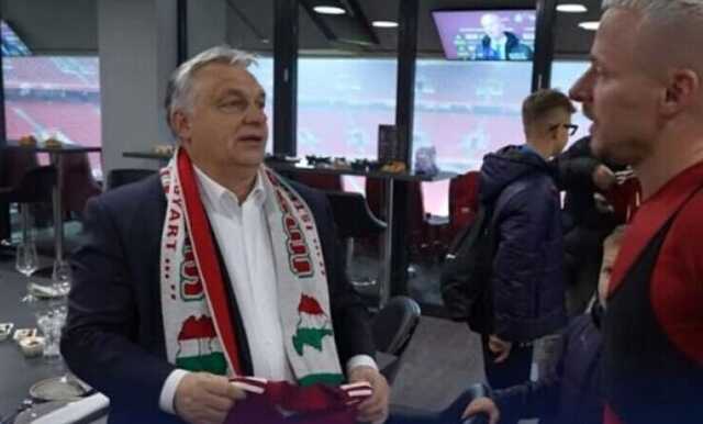 Австрія висміяла Орбана за шарф із картою "Великої Угорщини"