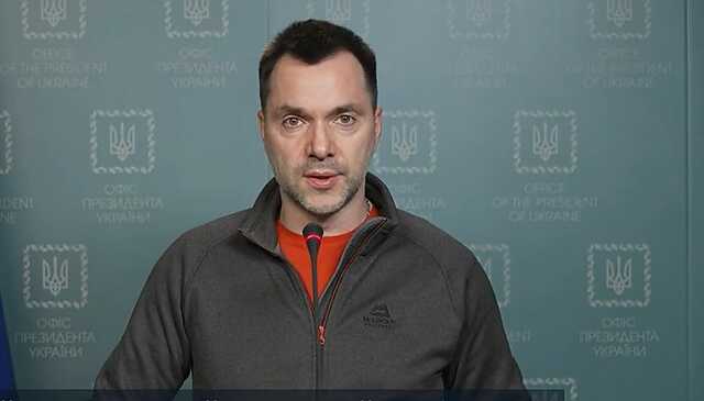 Арестович заявив, що Медведчук за планами РФ має зібрати та очолити "армію південного сходу"