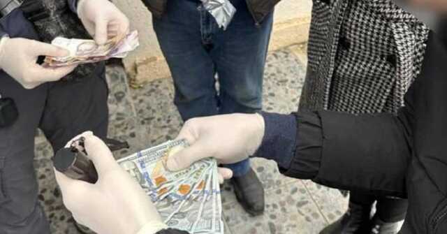 В Одесі на хабарі затримали начальника райвідділу Мінюсту