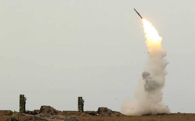 Росіяни вночі вдарили по Миколаївському району: є руйнування та постраждалий