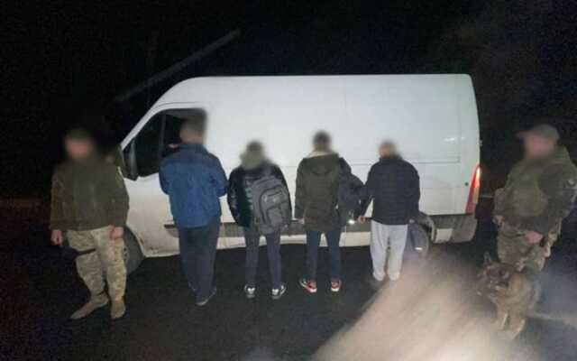 На Закарпатті затримали трьох ухилянтів, які тікали до Румунії