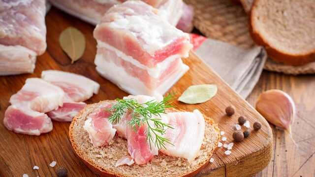 В Україні перерахували вартість сала