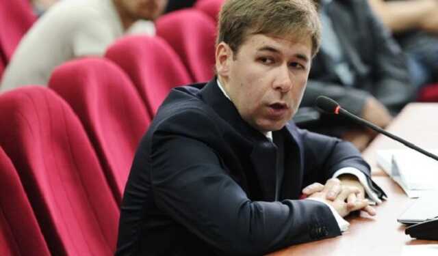 В России объявили в розыск адвоката Порошенко