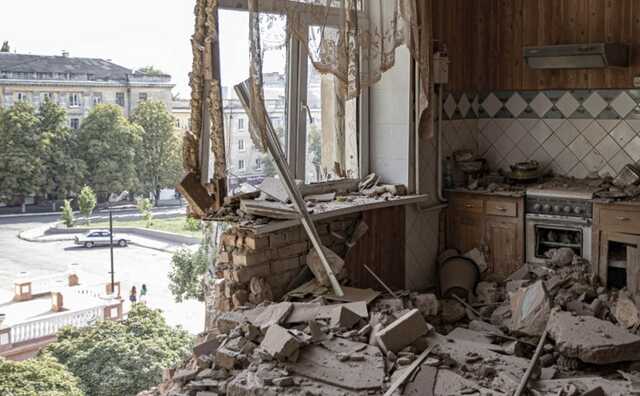 Пошкоджені будинки, школи та лікарні. Терехов оцінив збитки Харкову внаслідок війни