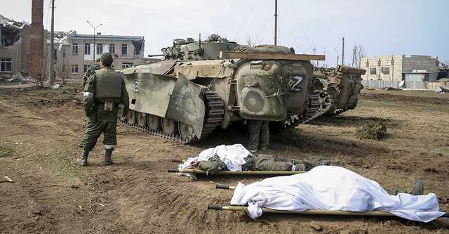 Окупанти завезли до Токмака понад 10 автомобілів з пораненими та вбитими, - Генштаб