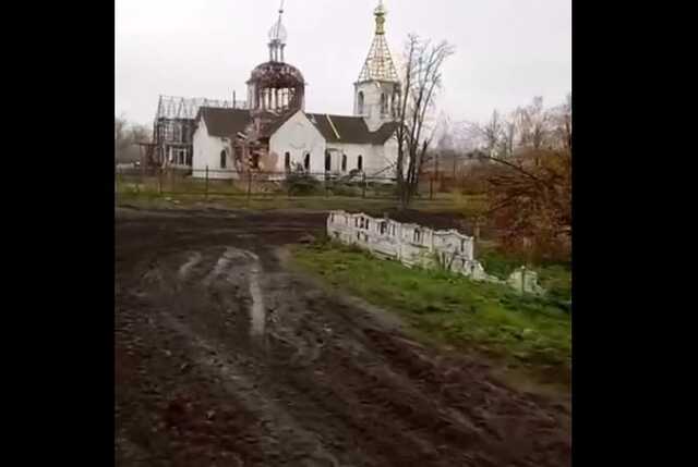 Разрушенная оккупантами деревня: "Нет дорог, домов, электричества, отопления"