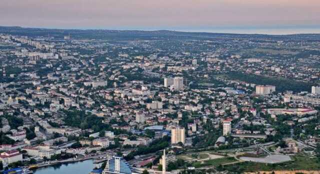 В окупованому Севастополі заявили про вибухи: нібито збили БПЛА