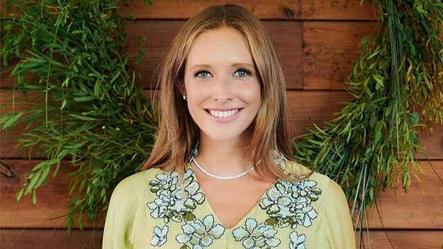 Катя Осадча похвалилася вишиванкою, як у Зеленського