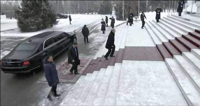 Путин прилетел в Бишкек создавать новый союз