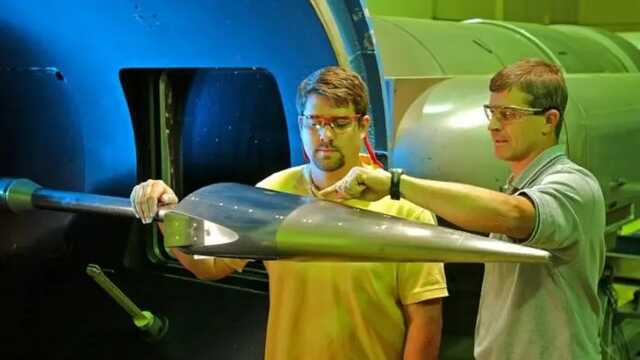США вперше випробували повністю боєздатну гіперзвукову ракету