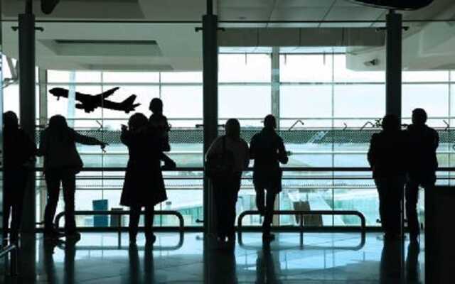 Тисячі росіян не можуть повернутися з Єгипту через санкції