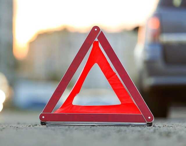 В Киеве легковушка на большой скорости сбила насмерть пешехода