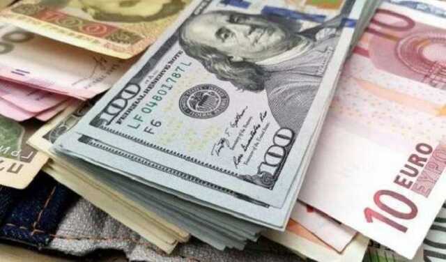 Долар під 40: ПриватБанк, Ощадбанк та інші оновили курси, що буде далі