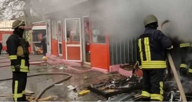 Цілеспрямовано били по мирних людях: ОВА показала центр Херсона після обстрілу РФ