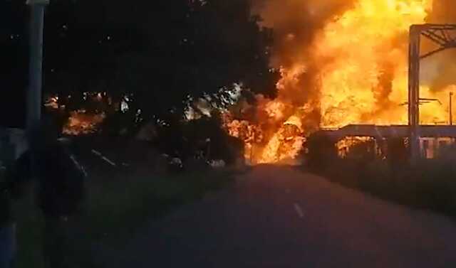 У ПАР вибухнув газовоз: 10 людей загинуло, понад 50 - поранено