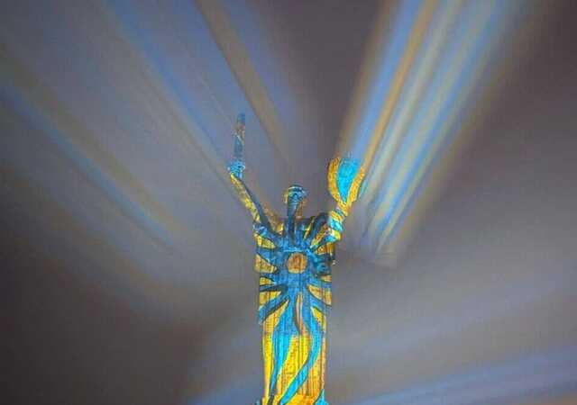 В Киеве продолжился световой арт-тур Герри Хофштеттера: впечатляющие фото