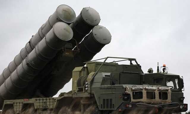 У мережі показали вражаюче відео, як ЗРК С-300 випускає ракету навздогін російській