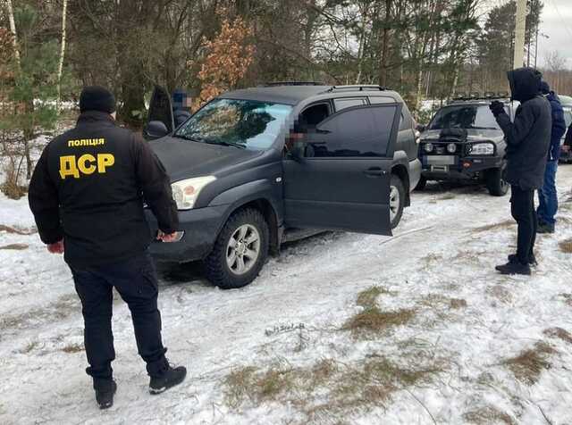 На Сумщині керівник лісгоспу вимагав гроші за видачу ялинок