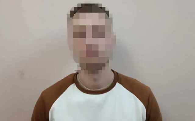 У Києві чоловік продавав підробні водійські посвідчення і свідоцтва про реєстрацію авто