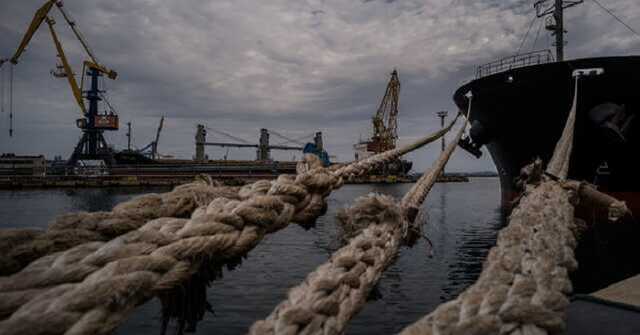Страховики відмовилися страхувати судна з України та РФ від ризиків війни