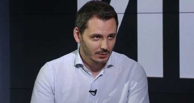 Нардеп от "Слуги народа" попал в ДТП в центре Киева