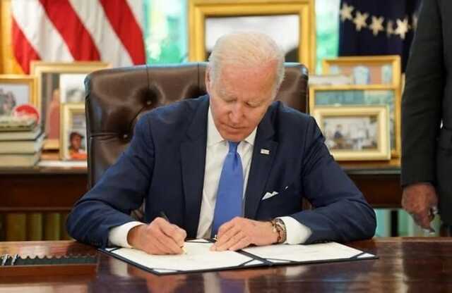Байден підписав бюджет США на 2023 рік із багатомільярдною допомогою Україні