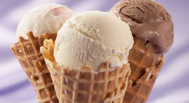 Виробника морозива оштрафували за брехню про склад пломбіру
