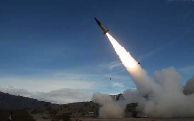 Масована атака Росії: ППО збивають російські ракети у низці областей