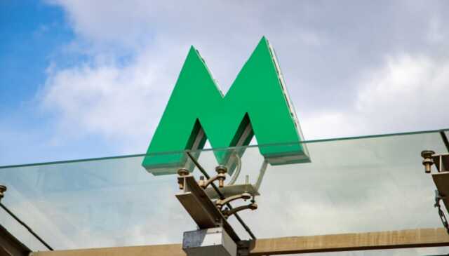 У Києві після атаки змінили рух поїздів червоною лінією метро