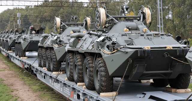 Беларусь получила новую партию российских бронетранспортеров, - "Гаюн"