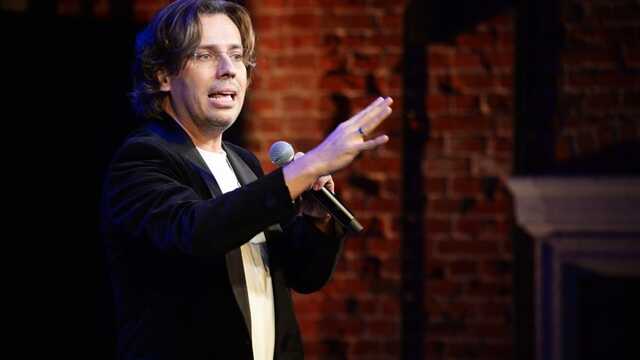 Максим Галкин на концерте в Дубае выкрикнул "Героям слава", зал встретил овациями