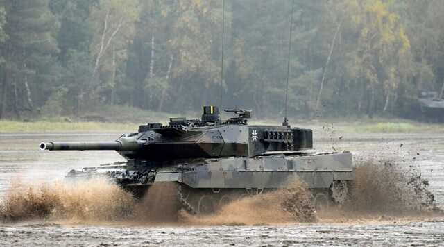 Британія ще не ухвалила остаточного рішення щодо відправлення танків до України - Reuters