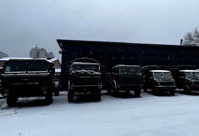 Харківські волонтери доставили на фронт 50 унікальних бойових пікапів для ЗСУ