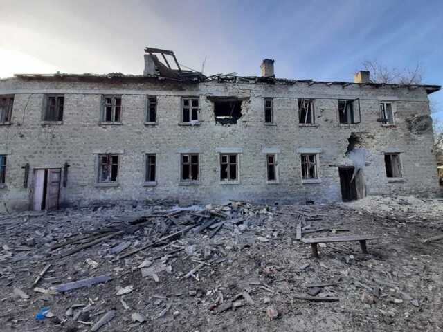 Окупанти обстріляли Курахове та вдарили ракетами по Лиману