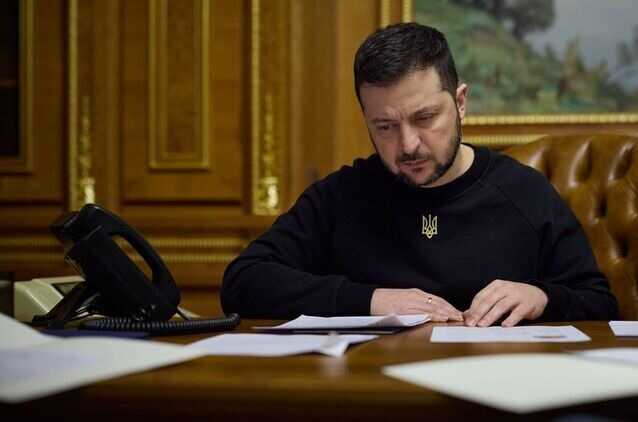 До Ради надійшов указ Зеленського про позбавлення громадянства Медведчука, Деркача, Козака та Кузьміна