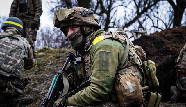 Солдат ЗСУ заявив CNN, що українські військові тримаються в Соледарі, але без командирів